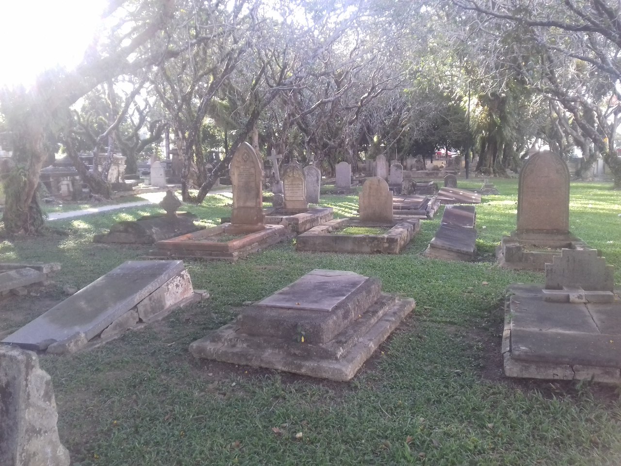 Старейшее Армянское кладбище Малайзии XIX века