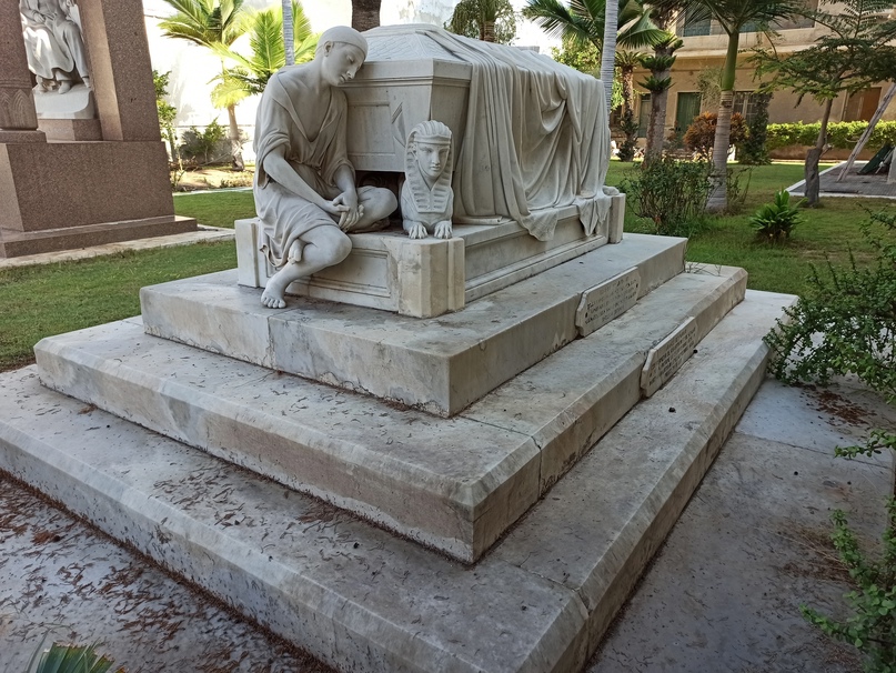 Надгробие Аракелу - губернатору Судана