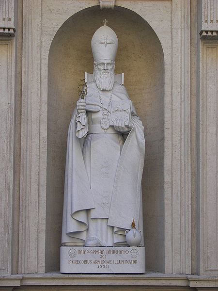 Памятник Григорию Просветителю в Ватикане
