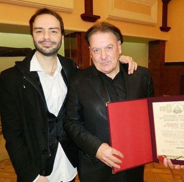 Отец и сын Тавитяны